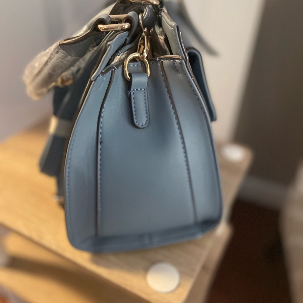 Mkf medium sized Baby Blue Purse NWT